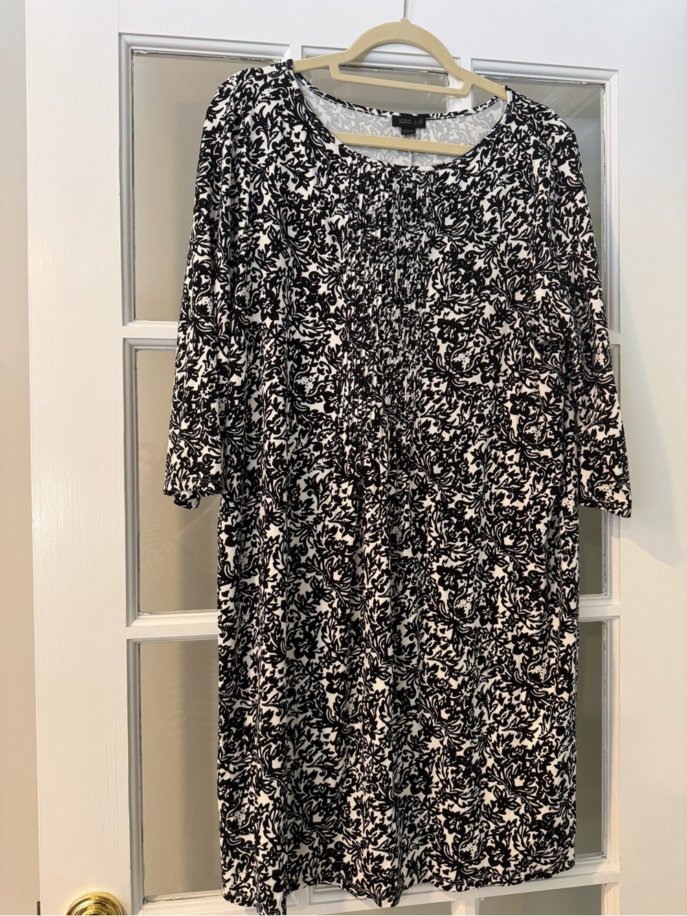 J.Jill Wearever Collection Black & White Floral Scoop Neck Dress